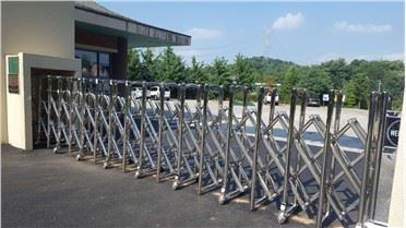 带报警系统的不锈钢伸缩式闸门